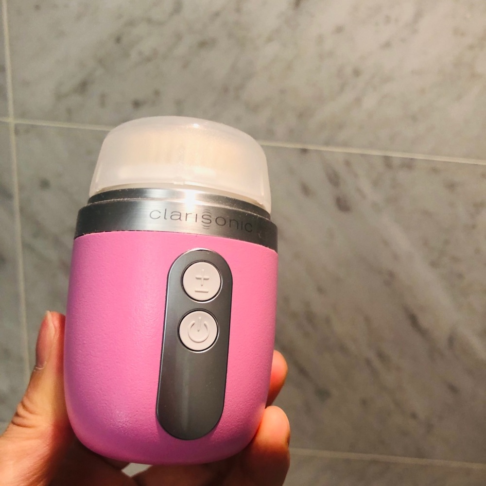 Clarisonic face brush